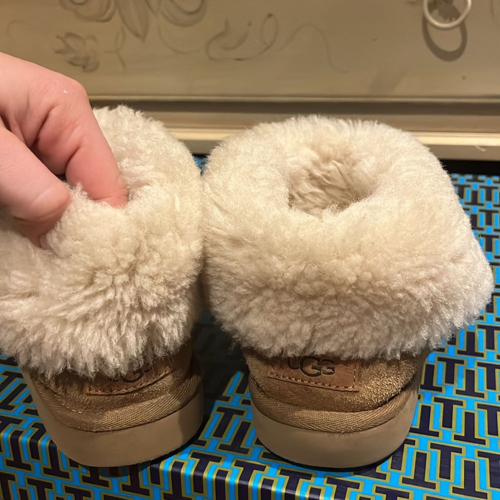 Ugg Chestnut Boots - image 7